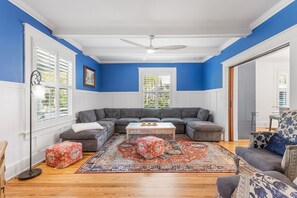 Smart TV - Chic+Eco Friendly! Chefs Kitchen•Quick Walk to Old City and Public Park! (St. Augustine)