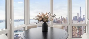 NYC DREAM APARTMENT!! Huge Corner Luxury Suite - best location by Times Sq