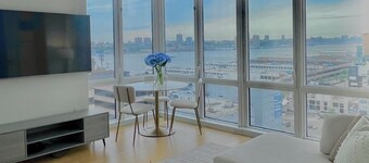 NYC DREAM APARTMENT!! Huge Corner Luxury Suite - best location by Times Sq