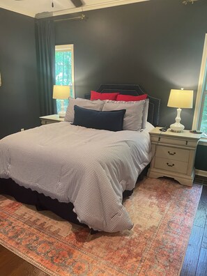 3 habitaciones, escritorio, wifi gratis y ropa de cama 