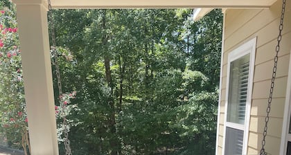 3-bedroom condo in beautiful Oxford, perfect for football weekends!
