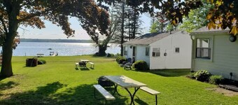 Pymatuning Lakefront Cottage 2 with Dock Slip
