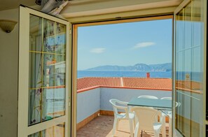 Outdoor dining - Mermaid - Cala Gonone (Cala Gonone)
