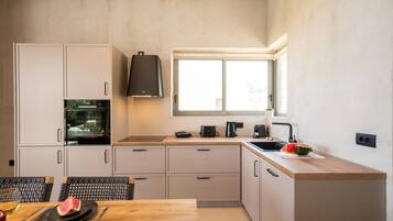 Kühlschrank, Ofen, Herdplatte, Geschirrspüler