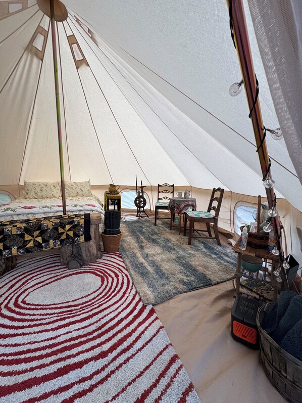 1 bedroom, iron/ironing board, bed sheets