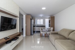 Basic Apartment | Living area - Apt w Balcony in a Privileg Location in BC Bfh0101 (Balneário Camboriú)