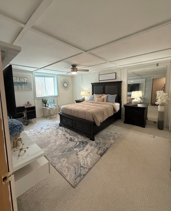 Desk, free WiFi, bed sheets