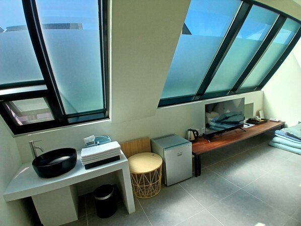 Family Special Spa Room, City View | Area soggiorno