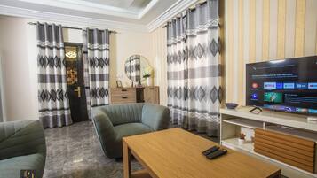 智能電視、壁爐