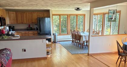 Delightful 4-bedroom house with AC in charming Essex