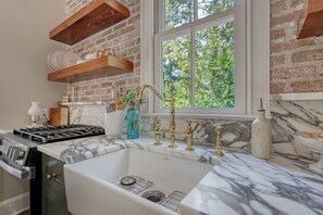 Microwave, oven, stovetop, dishwasher