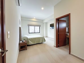 Comfort Apartment, Balcony, Partial Ocean View