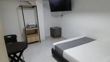 Double Room | Free WiFi