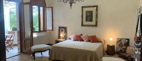 1 多间卧室、WiFi、床单