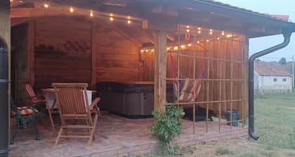 Superb chalet with AC in sunny Sunja
