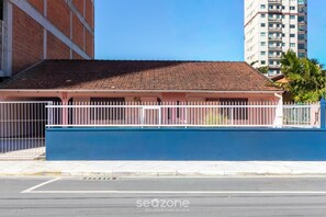 Basic Villa | Exterior