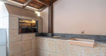 Casa a 4 min a pé da praia em Porto Belo BRR0097