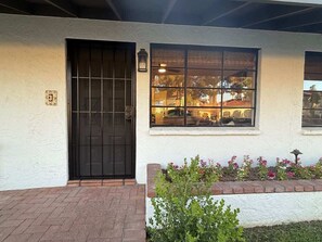 Imagen sin descripción, 2 de 27, botón