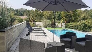 Piscine extérieure, piscine chauffée