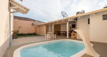 5BR Home w/ Pool in Penha Center Bsl190