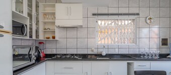 5BR Home w/ Pool in Penha Center Bsl190