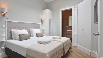 Royal 82A | Een strijkplank/strijkijzer, gratis wifi