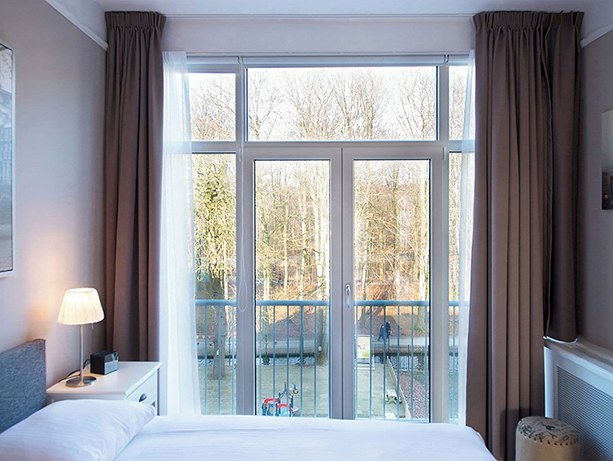 Iron/ironing board, free WiFi