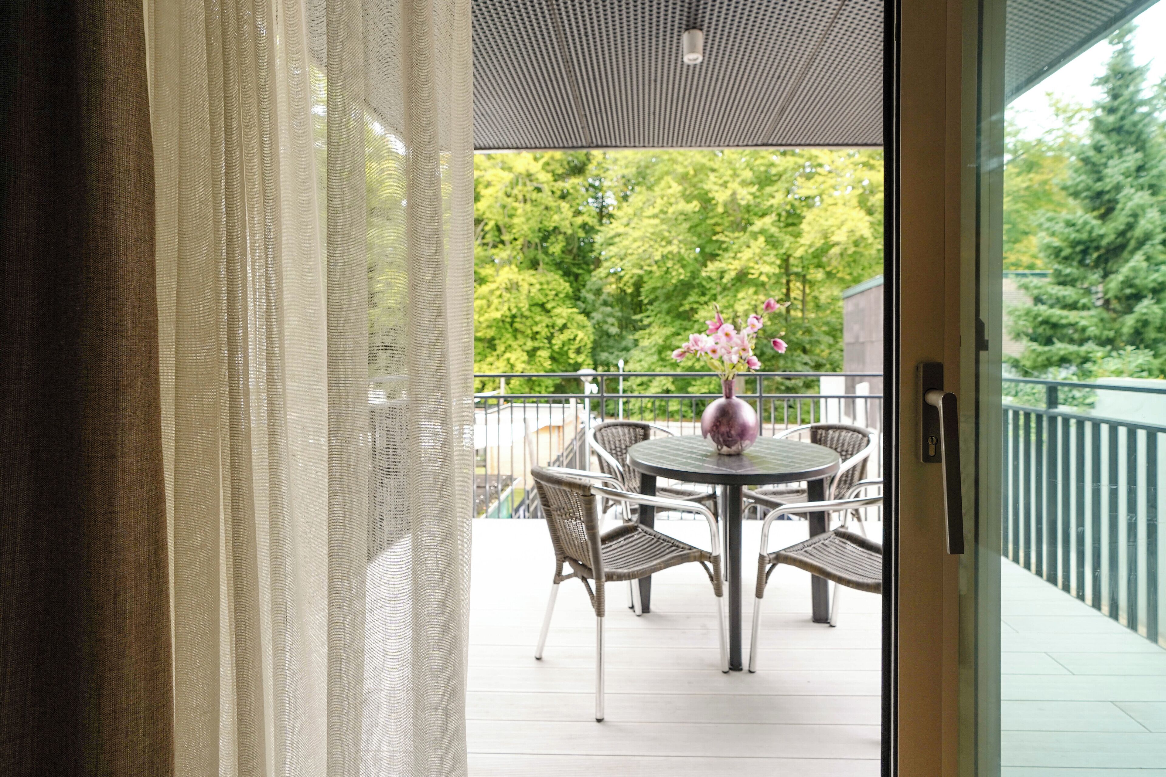 Executive 102A | Terrace/patio