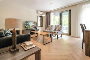 Executive 102A | Living area - Park Central Short Stay (The Hague)