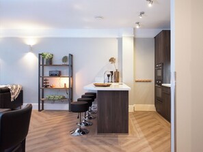 Royal 82E | Living area - Park Central Short Stay (The Hague)