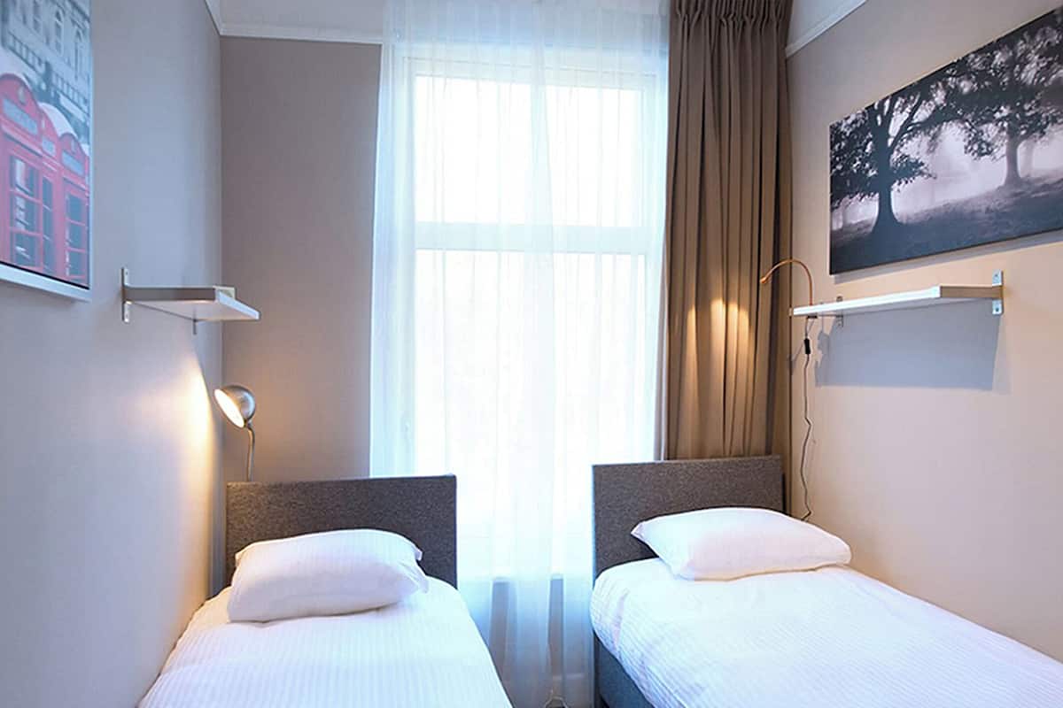 Comfort 88A | Iron/ironing board, free WiFi