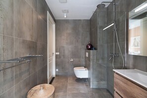 Executive 102A | Salle de bain