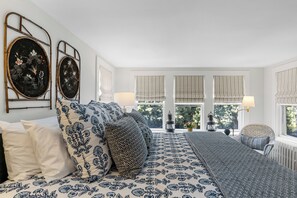 Quarto luxo, 1 cama King (Manner House 2nd Floor) | Roupas de cama premium, individualmente decorados