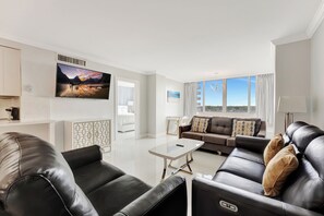 TV - One-Bedroom Suite Ocean Property (Fort Lauderdale)