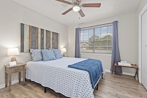 2 chambres, fer et planche à repasser, Wi-Fi gratuit, draps fournis