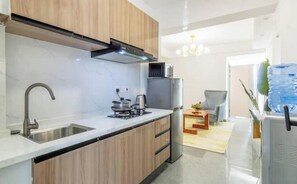 Microwave, stovetop