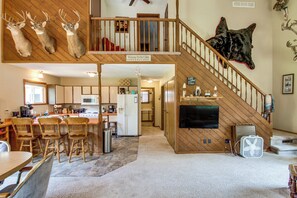 House (3 Bedrooms) | Interior