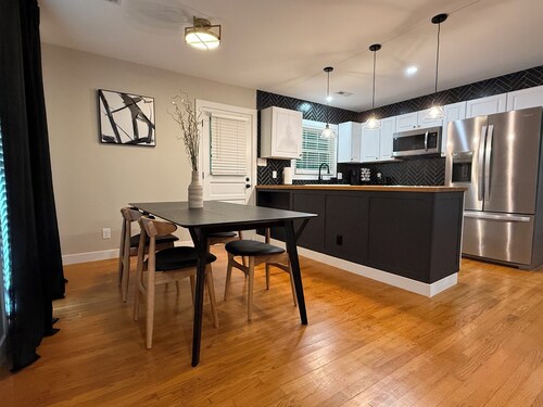 Lounge Off Olinda-UVA Retreat