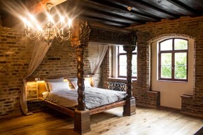 Escrivaninha, Wi-Fi de cortesia, acesso para cadeiras de rodas