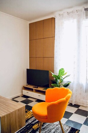 TV