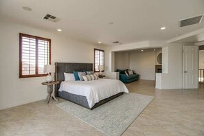 5 bedrooms, iron/ironing board, travel crib, free WiFi