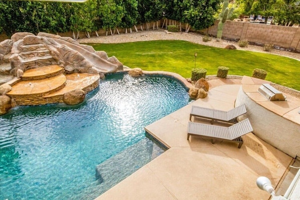 Outdoor pool, a heated pool