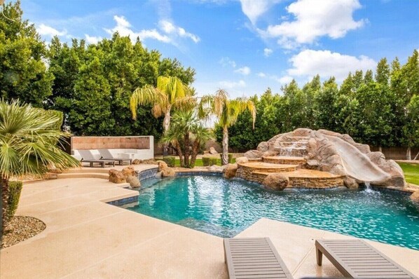 Outdoor pool, a heated pool