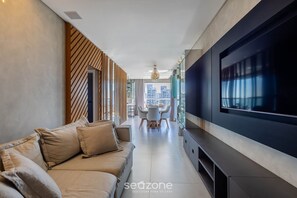Basic Apartment | Living area