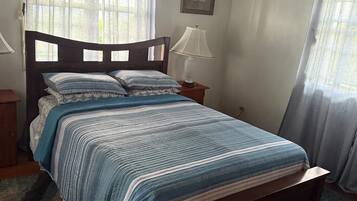 3 bedrooms, iron/ironing board, free WiFi, bed sheets