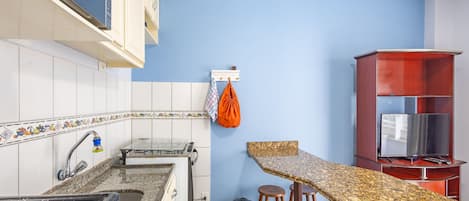Basic Apartment | Private kitchen