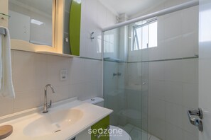 Lägenhet Basic | Badrum | Dusch