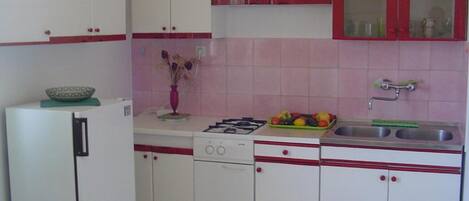 Fridge