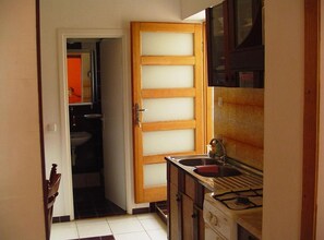 Fridge, oven