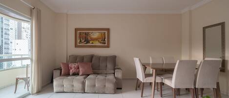 Apartamento básico | Zona de estar